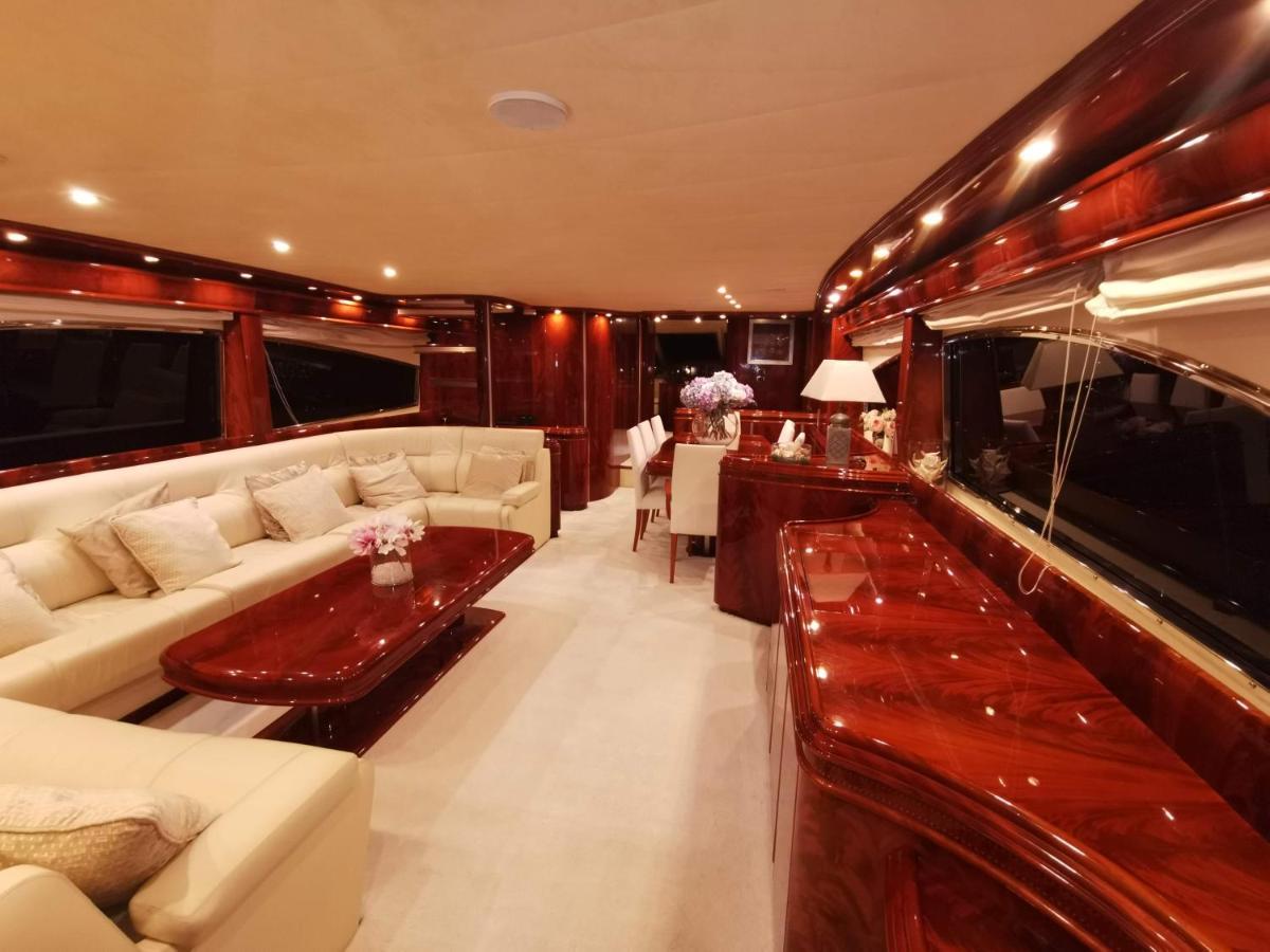 Botel Magnificent Luxury Yacht In Center